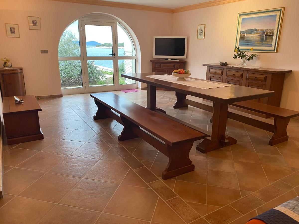 Apartment L'Odore Del Mare Dolac Екстер'єр фото